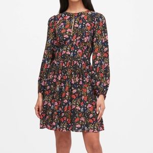 Banana Republic Vintage Floral Keyhole Dress